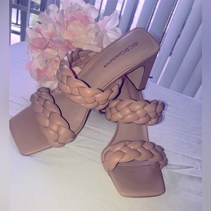 BCBGeneration Women’s Finaa Sandal